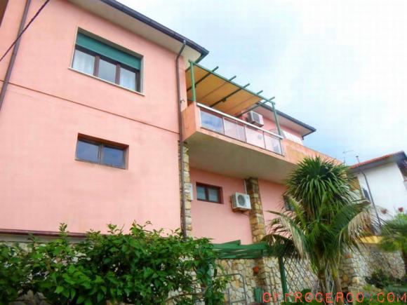 Villa 5 Locali o più 320mq