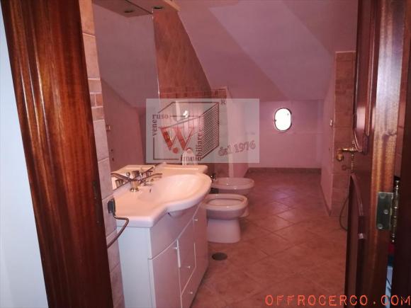 Villa 5 Locali o più Monterusciello 300mq 1990