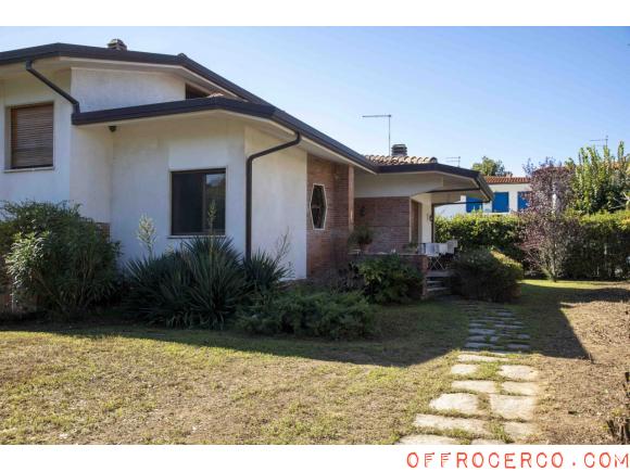 Villa 5 Locali o più 180mq