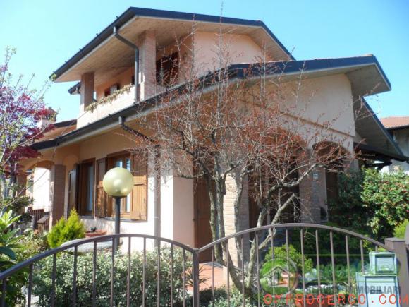 Villa 5 Locali o più 300mq