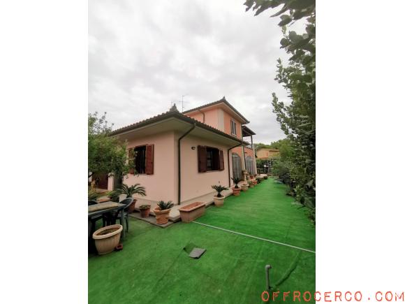 Villa 5 Locali o più Bagno di 170mq