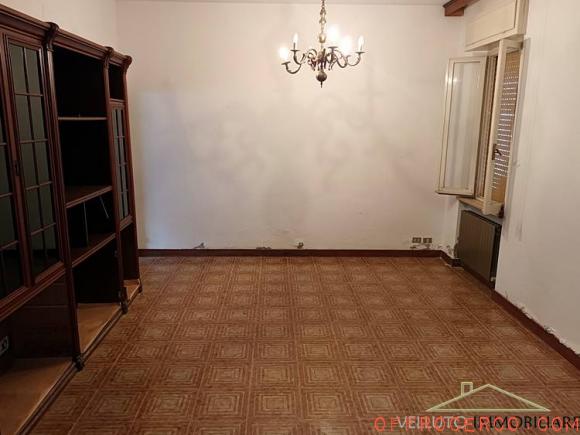 Appartamento 5 Locali o più Zona Borgo Molino 160mq 1960