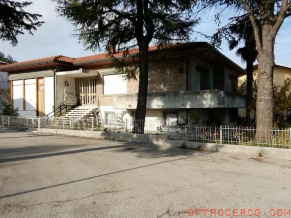 Casa singola Mercatino Conca - Centro 421mq