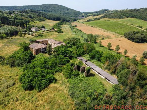 Rustico San Gimignanello 2100mq 1700