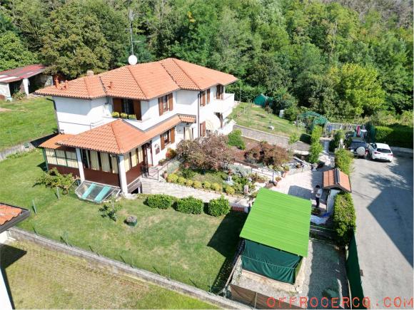 Villa Bifamiliare 240mq