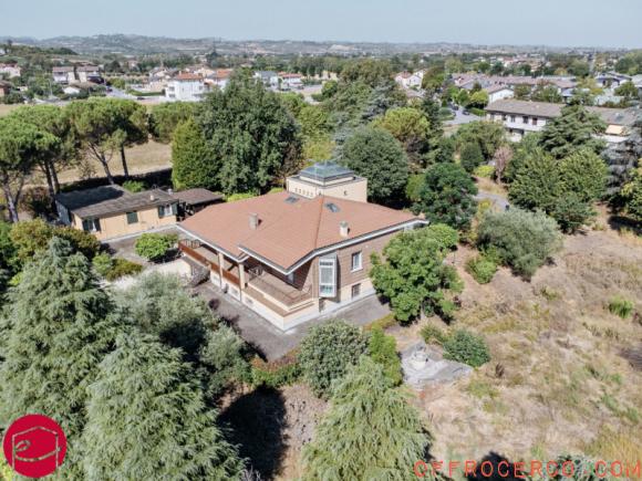 Villa Santarcangelo di Romagna 300mq