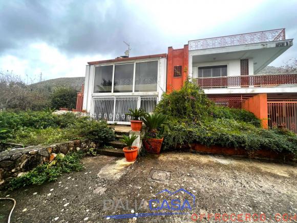 Villa 5 Locali o più Trivio 322mq