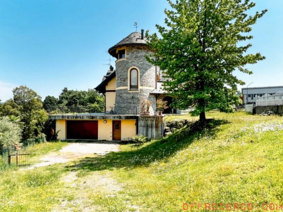 Villa San Maurizio d'Opaglio 300mq 2004