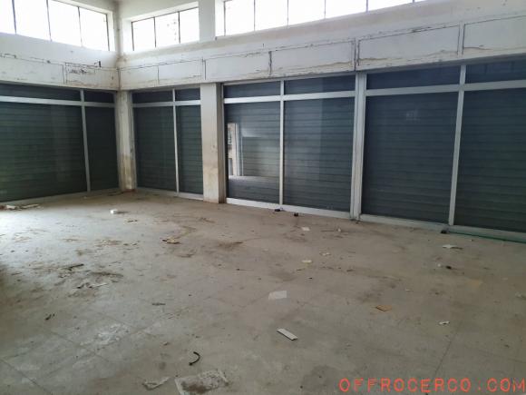 Locale commerciale 2000mq