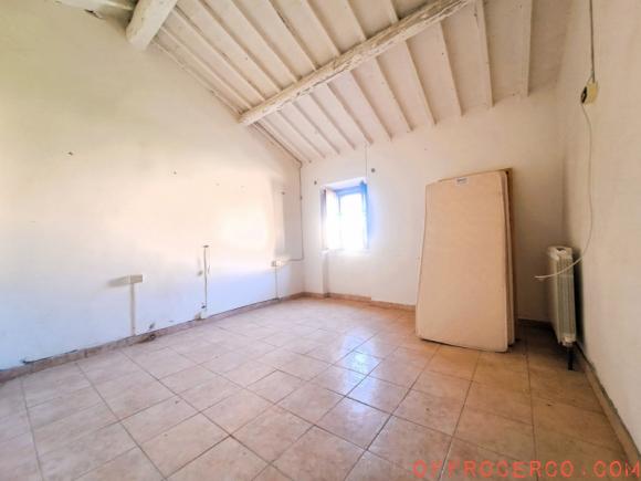 Casa a schiera Tuoro Sul Trasimeno 227mq