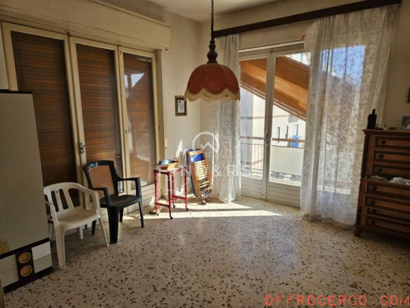 Appartamento Viale Calabria 150mq 1970