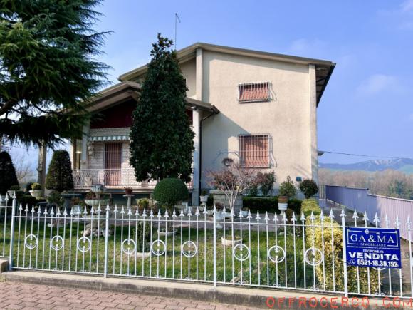 Casa singola Poggio Sant'Ilario Baganza 317mq