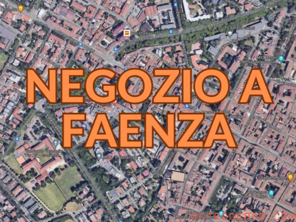 Negozio Faenza - Centro 33mq