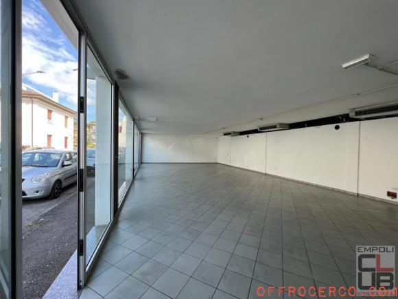 Locale commerciale 220mq