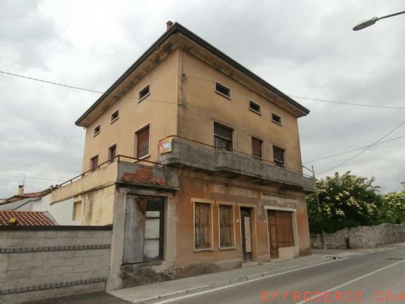 Stabile / Palazzo (San Martino di Campagna) 400mq