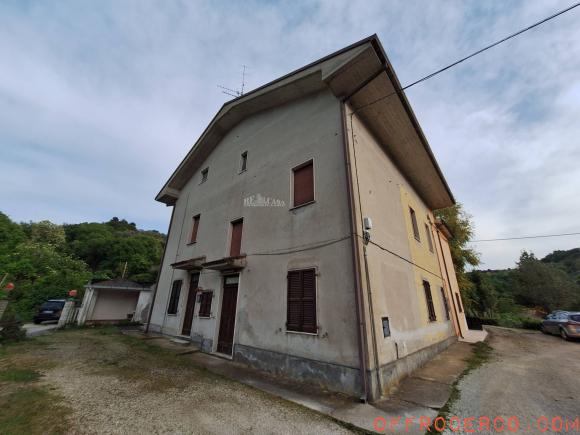 Casa indipendente 5 Locali o più COLLINARE (sopra la Statale 16) 240mq 1970