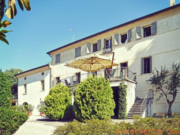 Villa Asolo 1092mq 1500