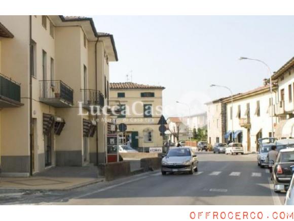 Locale commerciale Marlia 40mq