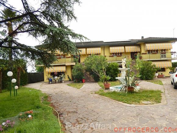 Casa singola Villa del Bosco 350mq