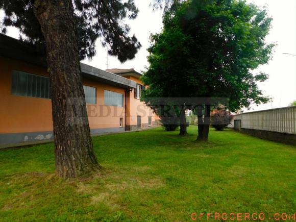 Villa Sannazzaro Dè Burgondi 270mq 2006