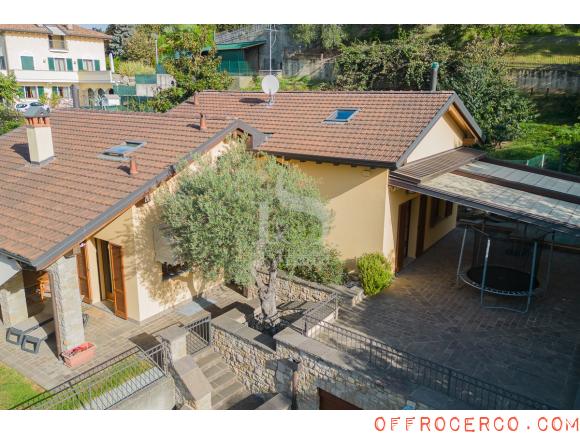 Villa 5 Locali o più 239mq