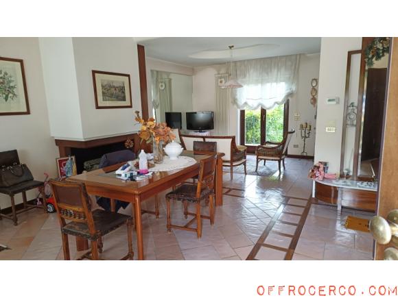 Villa 5 Locali o più 200mq