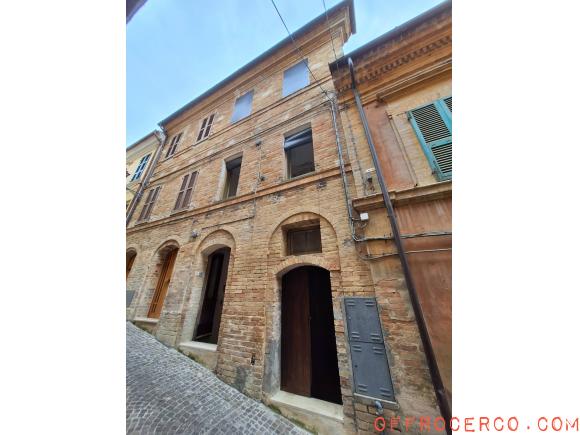 Casa indipendente 5 Locali o più CENTRO STORICO 300mq 1900