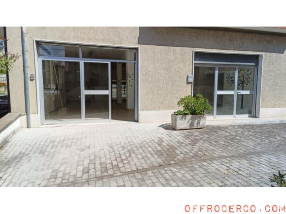 Locale commerciale 150mq