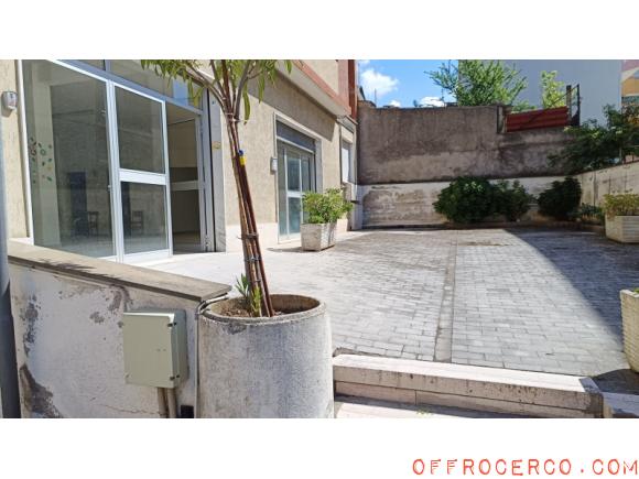 Locale commerciale 150mq