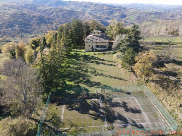 Villa San Chierlo) 700mq 1900