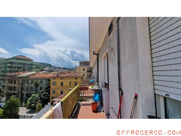 Appartamento 5 Locali o più 222mq