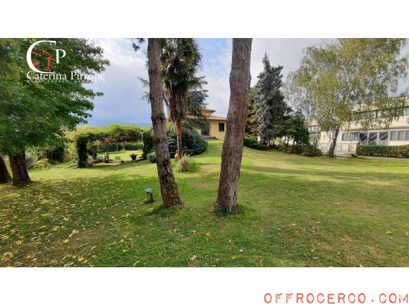 Villa 5 Locali o più 650mq 1983