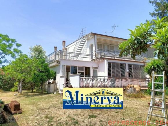 Villa 4 Locali Santa Barbara 170mq 1983