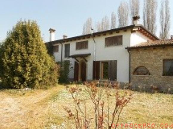 Villa Bagnolo San Vito 637mq