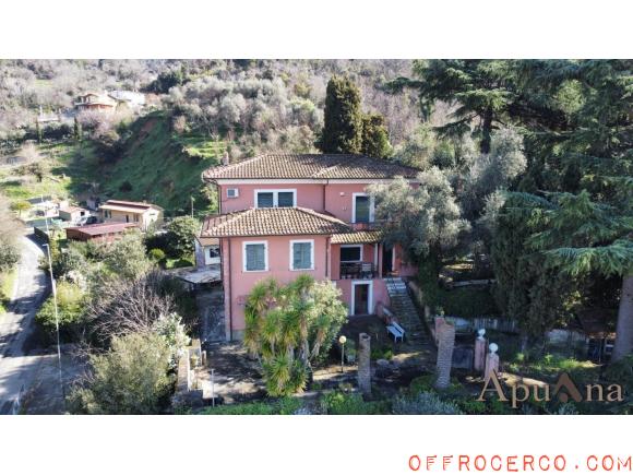 Villa 5 Locali o più 221mq