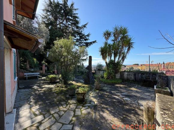 Villa 5 Locali o più 221mq