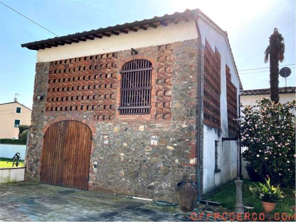 Villa (Lammari) 356mq