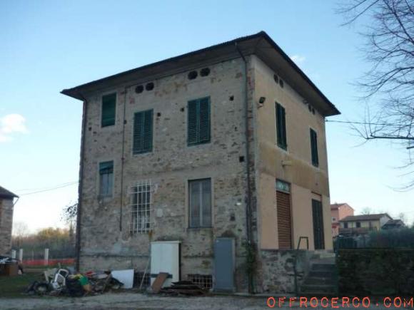 Villa (Pieve di Compito) 270mq