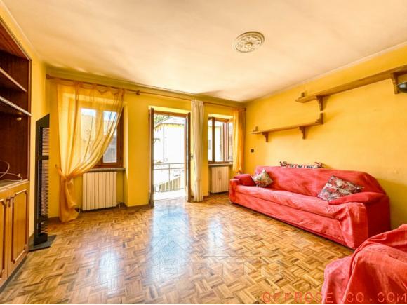 Casa a schiera Quarona 320mq