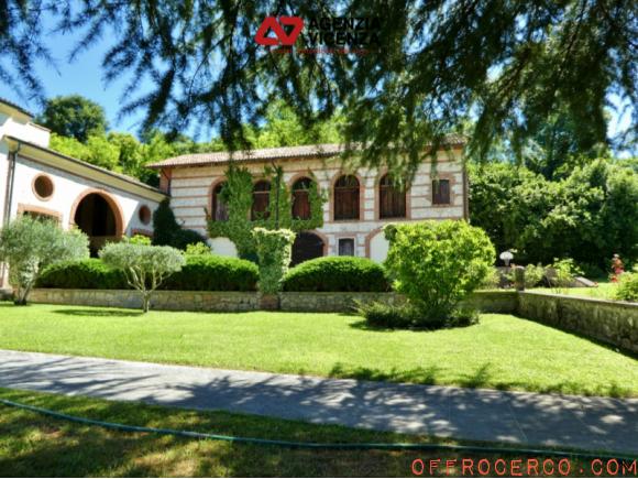 Villa Monte Crocetta 1100mq 1700