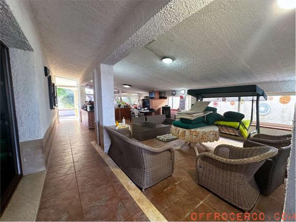 Villa (Isola) 300mq
