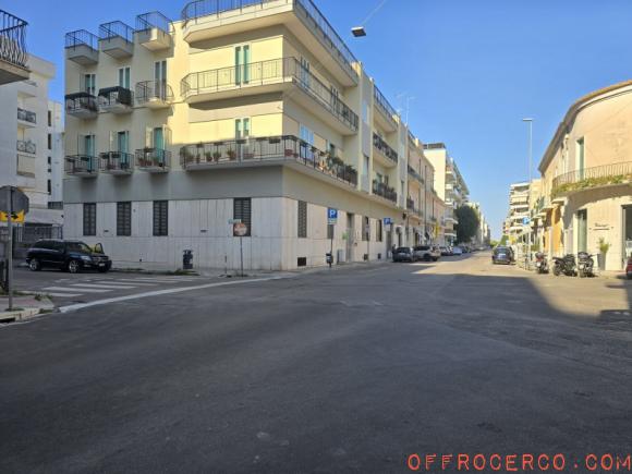 Locale commerciale 90mq