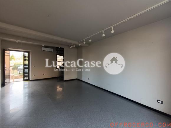 Locale commerciale Nave 80mq