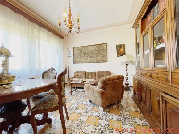 Villa Bifamiliare (Segromigno in Monte) 140mq