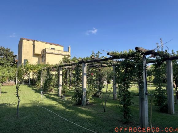 Villa 5 Locali o più 240mq