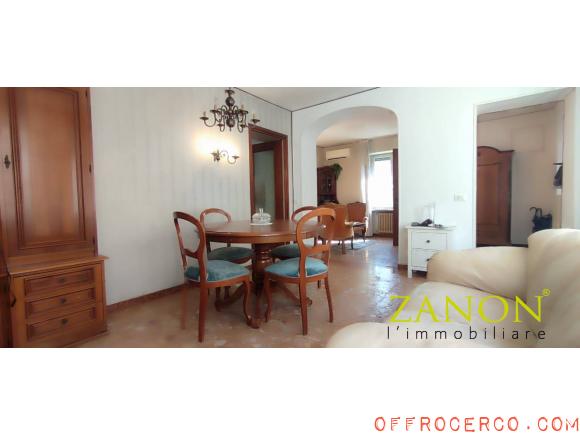 Casa indipendente 5 Locali o più 216mq 1950