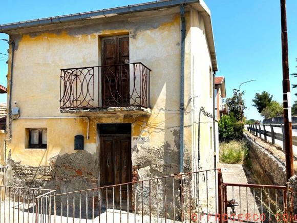 Casa indipendente 5 Locali o più 92mq