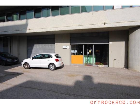 Locale commerciale Ischia 220mq