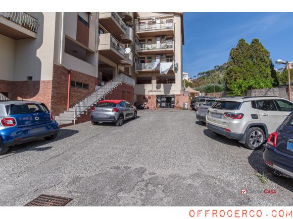 Locale commerciale 210mq