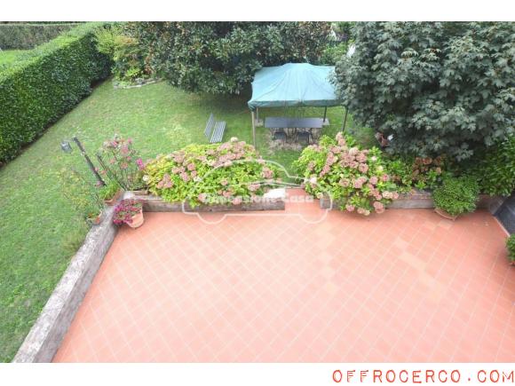 Villa 5 Locali o più Marlia 380mq